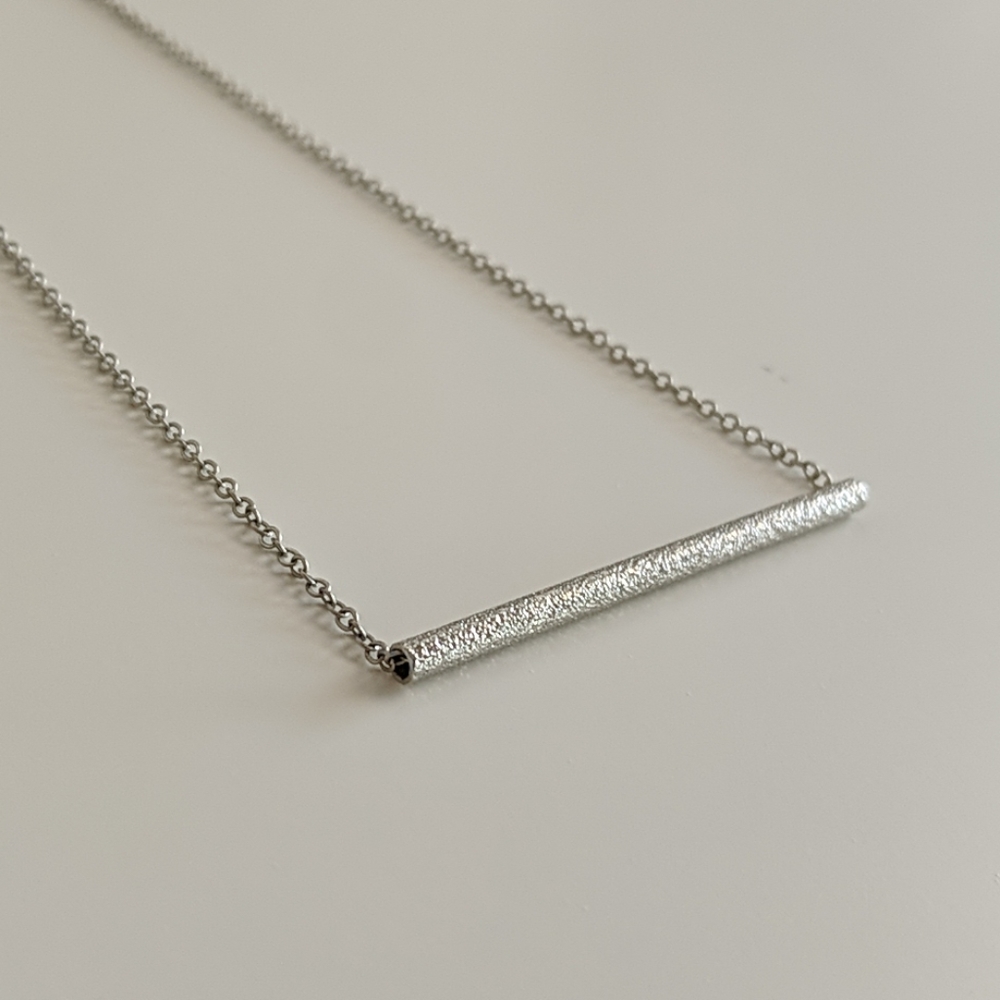 Dainty textured bar tube necklace
